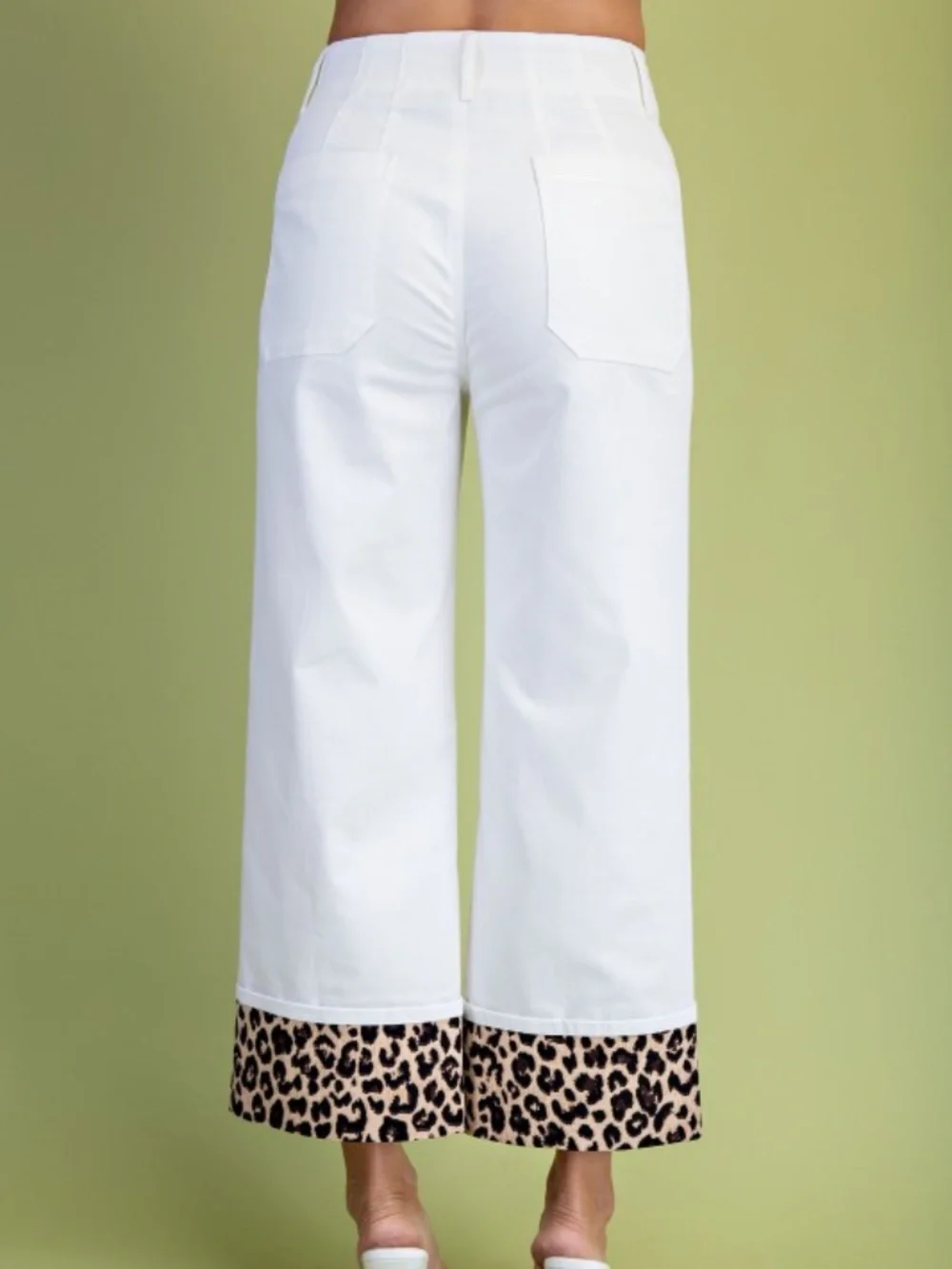 OFF WHITE CROPPED DENIM LIKE PANT WITH LEOPARD PRINT CUFFS SIZE SMALL - NWT - Picture 5 of 16